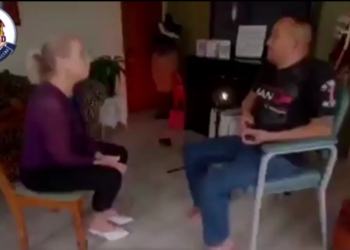 Hospital worker Rob felt pressured to “protect his patients”. After his 2nd dose migraines & back pain started. 6 months later he now has body spasm and uncontrollable shaking. He explains he now tries to hide from his daughters, as he doesn’t want them to see him like this