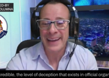 La Quinta Columna showed the evidence of what is inside the “vaccines”